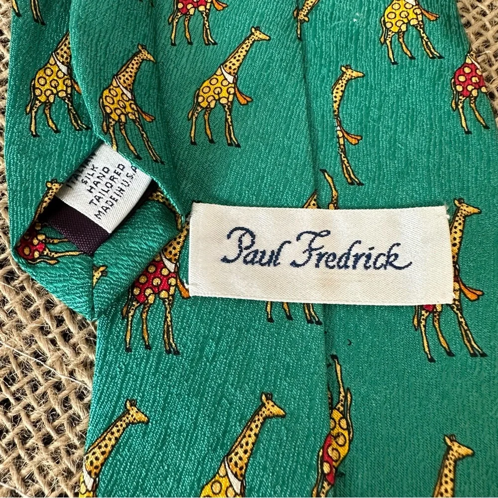 Paul Fredrick 100% Green‎ Silk with Yellow & Red Giraffe Motif Tie 🦒🦒🦒